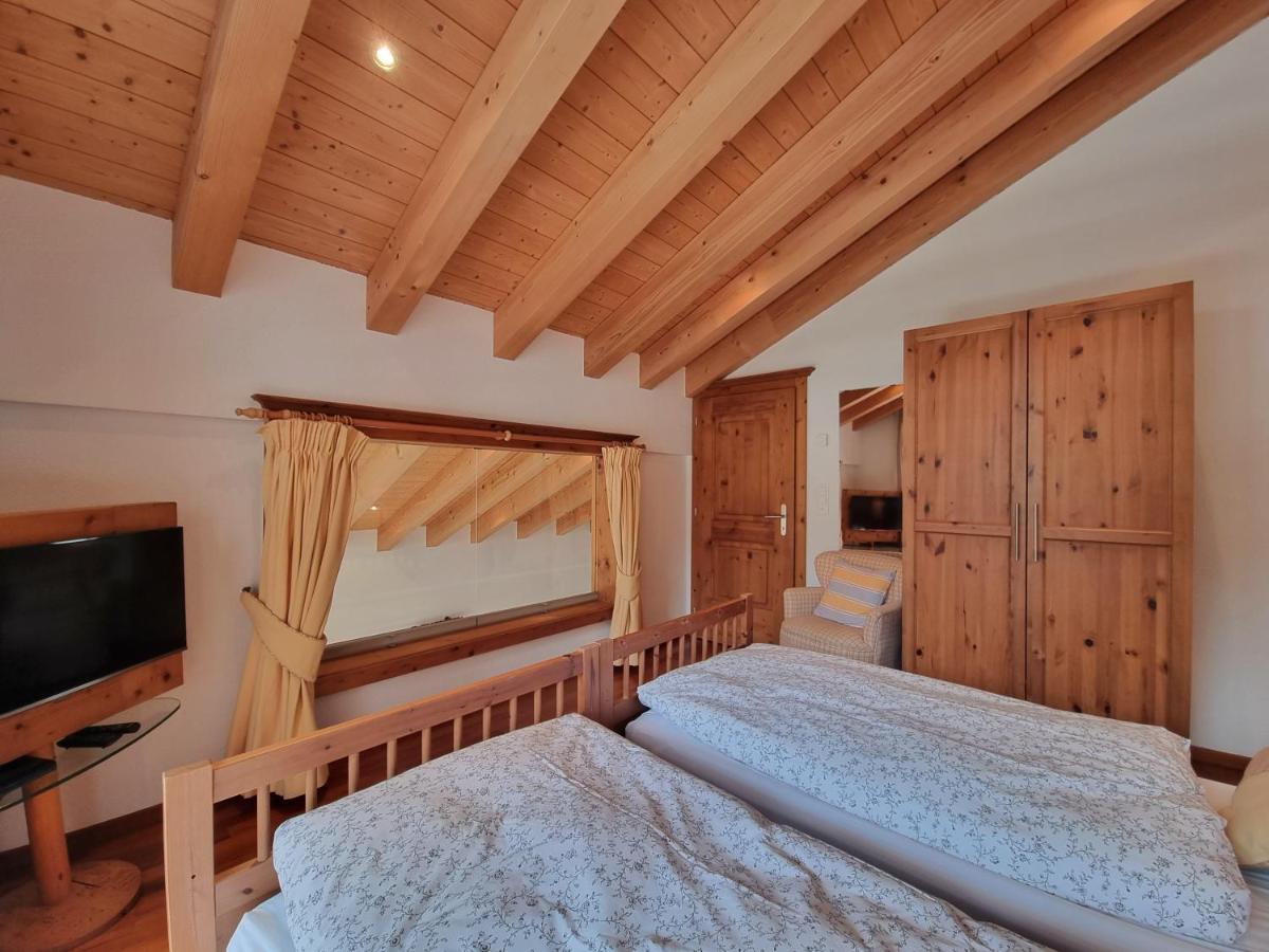 Chalet Haus Perla サース フェー エクステリア 写真